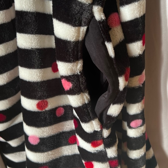 NWT Kate Spade Stripe black white Polka Dot Robe chenille plush size Xs/small - Picture 8 of 10